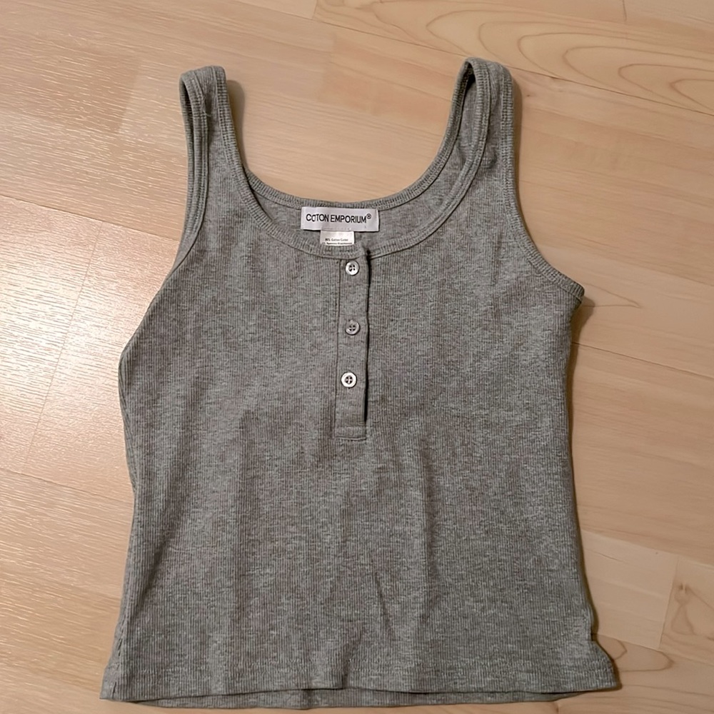 Cotton emporium 3/4 button cropped tank